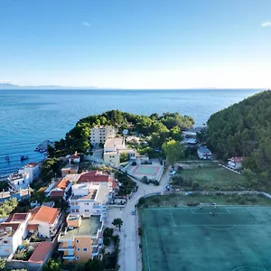 ionian-seaview.albaniahotels.org/